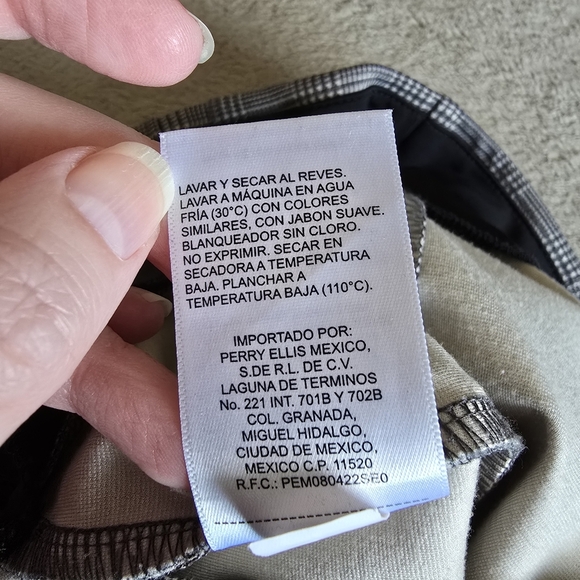 Ella Rafaella High Rise Button Detail Plaid Bootcut Pant size 8 - Picture 12 of 12